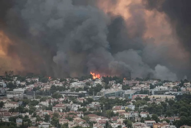 shutterstock_2072990390-min fire
